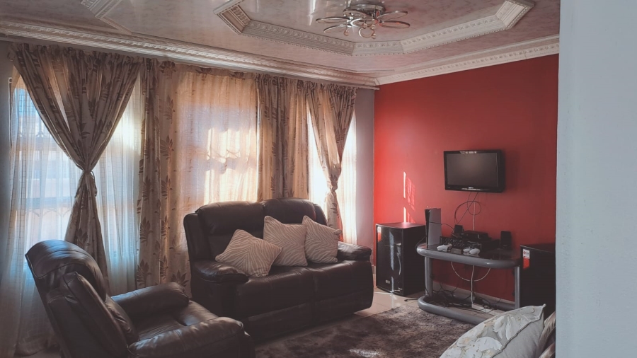 3 Bedroom Property for Sale in Ikageng North West